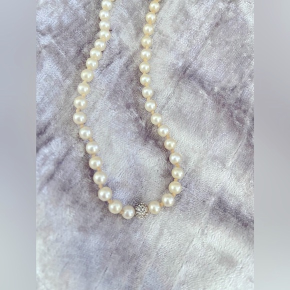 Signed Swarovski Pearl Necklace | Retired | Vintage | Rhodium and Rhinestones - Picture 3 of 5